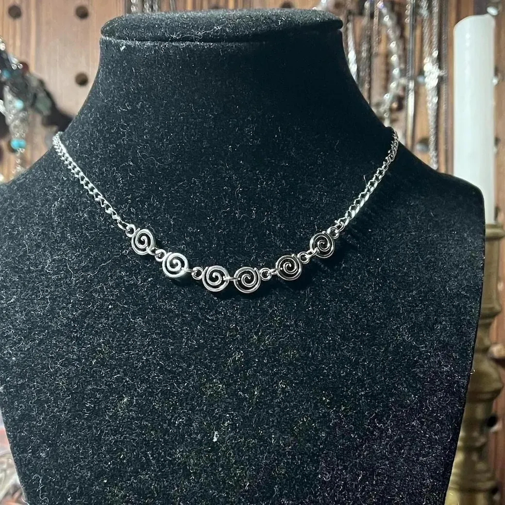 Authentic Handmade Y2K Mini Spiral Swirls Outline Connector Pendant Dainty Silver Choker Necklace