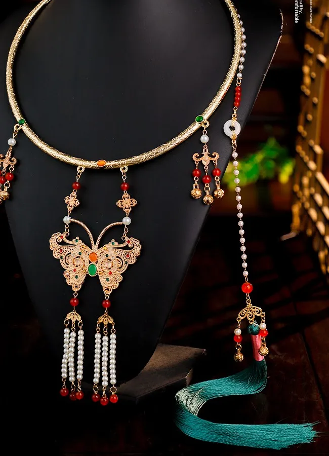 Authentic The Gilded Heirloom: A Symphony of Timeless Elegance