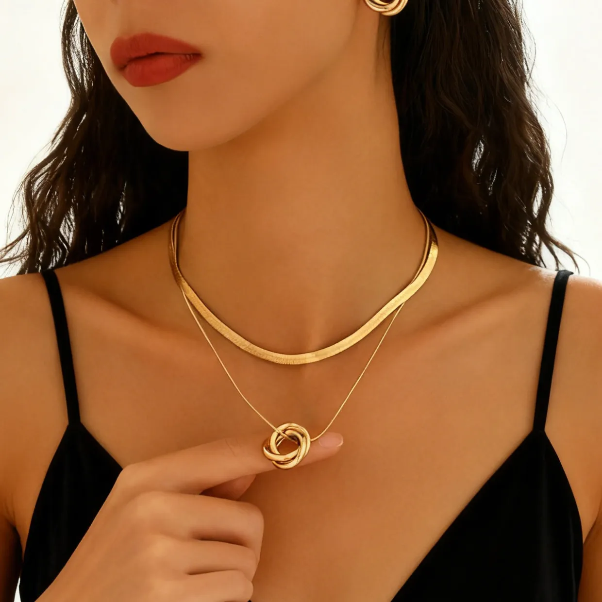 Authentic 1 set of beautiful new twisted double-layer snake bone necklace earrings for women stacked with twist pendant, simple