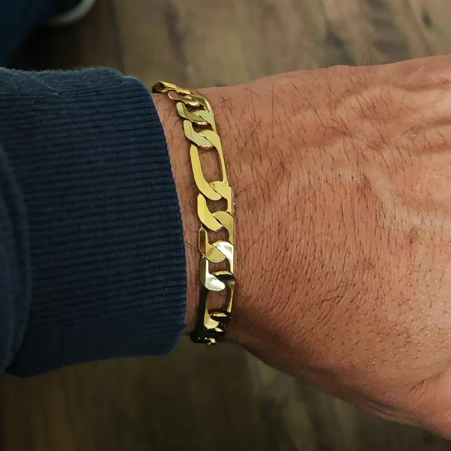 Authentic The Golden Sovereign Figaro Chain: A Conduit of Strength and Prosperity