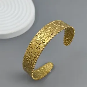 Authentic Coupled Harmony in Gold