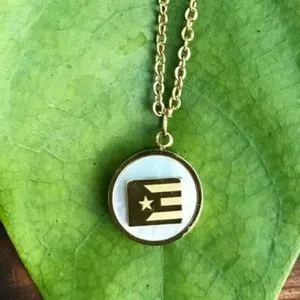 Authentic Isla del Encanto: The 18K Gold-Plated Puerto Rico Flag & White Nacre Talisman