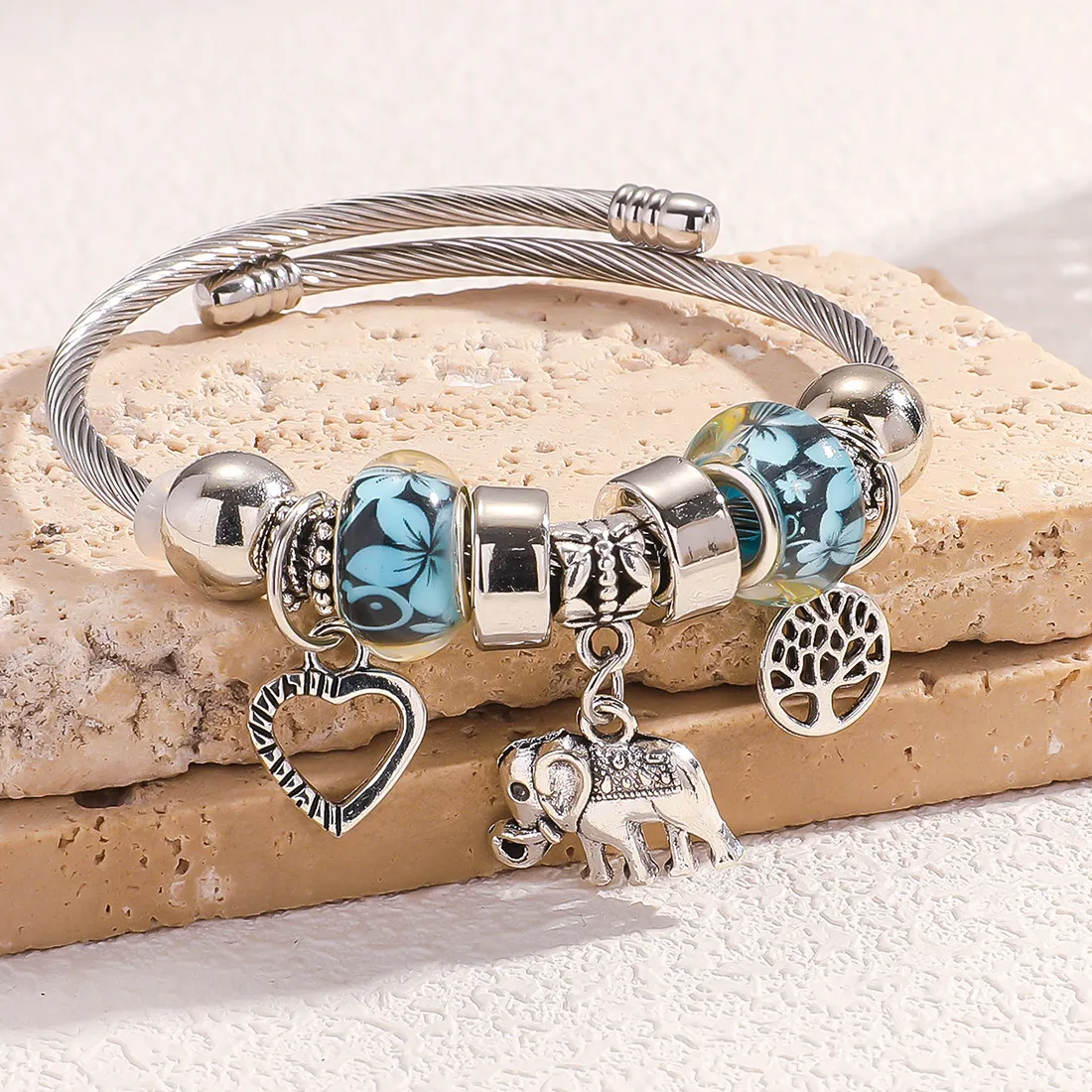 Authentic Ladies' Summer Vacation Pan Family Beaded Bracelet Blue Flower Glass Beaded Elephant Pendant Open Bracelet Gift Jewelry