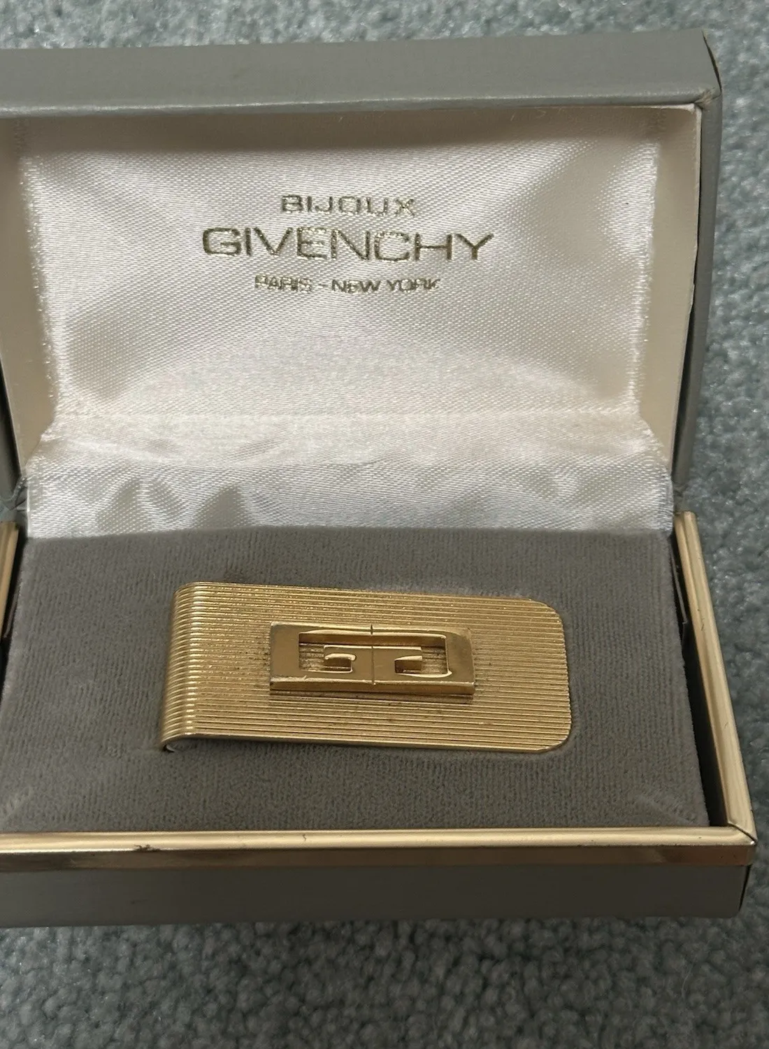 Authentic Deadstock🌟vtg Givenchy Men's Gold Plated Rectangle Tie Bar/Clip in Original Box