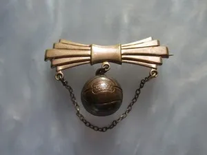Authentic NICE ORIGINAL ANTIQUE ROSE GOLD PLATED BASKETBALL BROOCH