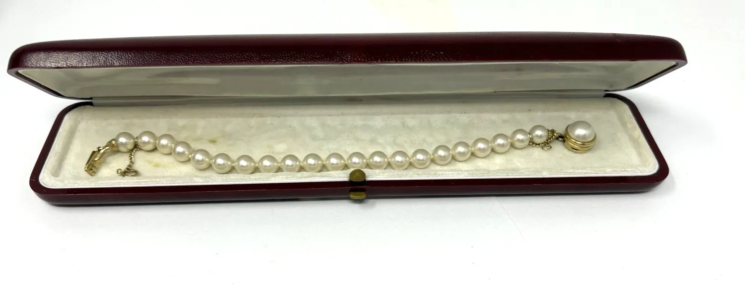 Authentic The 1978 Majorica Luminescent Pearl Sanctuary