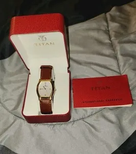 Authentic Authentic 18k Gold Plated Titan Classic Womens Genuine Leather Original Box -