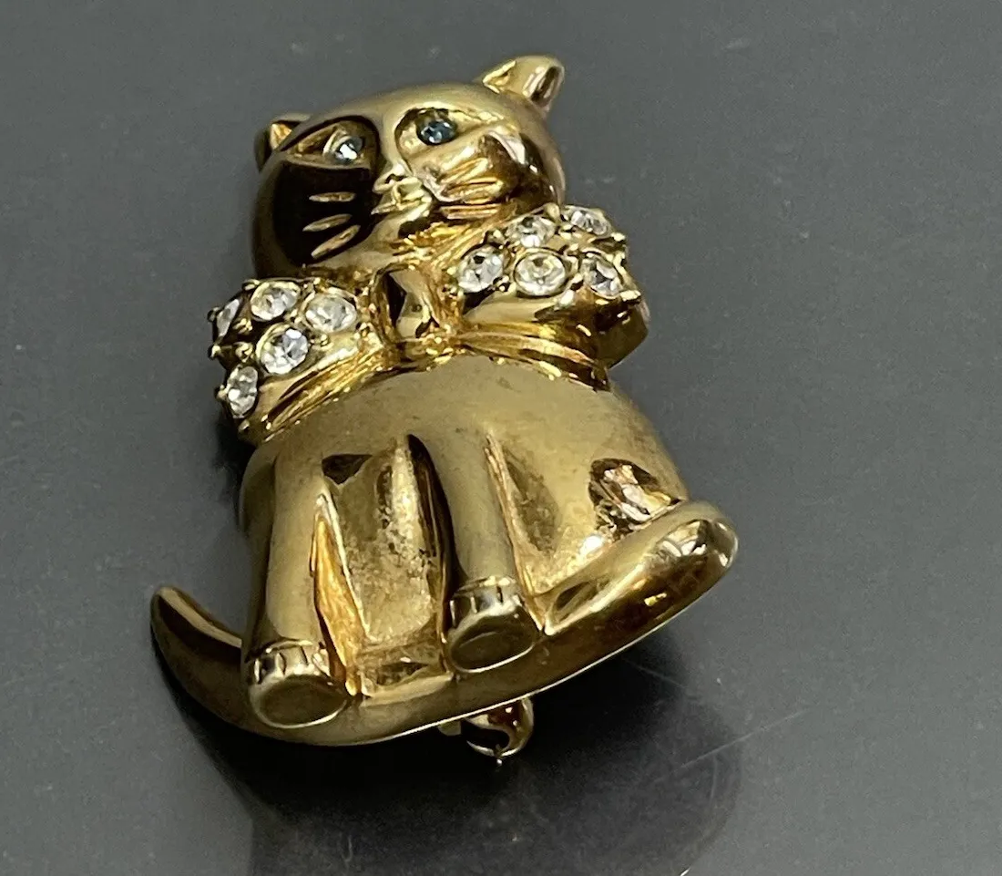 Authentic Krementz Gold Plated Metal Facted White Blue Crystal Kitty Cat Brooch Pin 1.35”