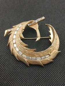 Authentic Guardian of the Sky: 1970 PELL Feathered Brooch of Protection
