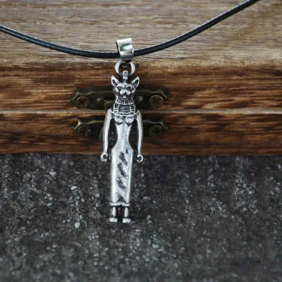 Authentic Nostalgia Small Ancient Egyptian God Bastet Egypt Cat Pendant Necklace For Women Men Talisman Jewelry