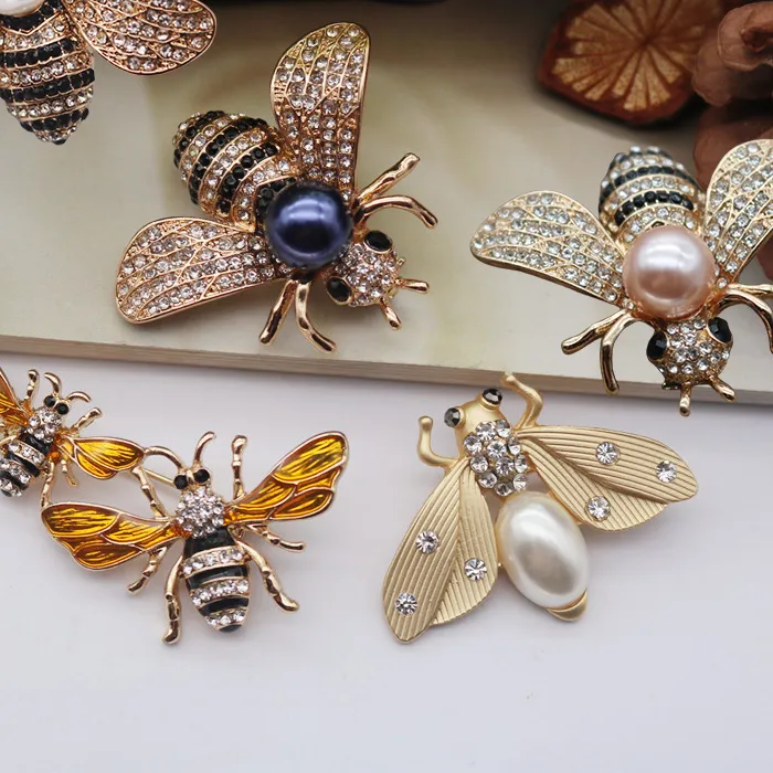 Authentic Art Deco Pin Jewelry Vintage Cute Crystal Pearl Insect Queen Honeybee Bumble Honey Bee Brooch for Women Backpack Cloth