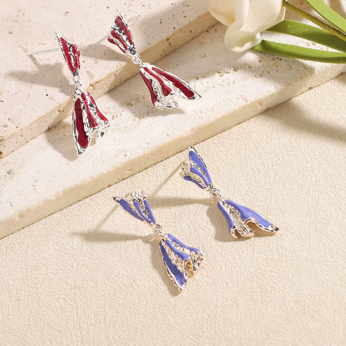 Authentic French Red Enamel Ginkgo Leaf Dangle Earrings Elegant Fan Shaped Rhinestone Drop Earrings Jewelry