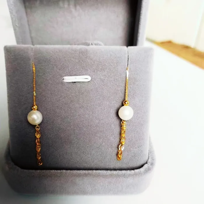 Authentic Phoenix Ascension: 18K Gold Ear Thread Adorned with Freshwater Pearl
