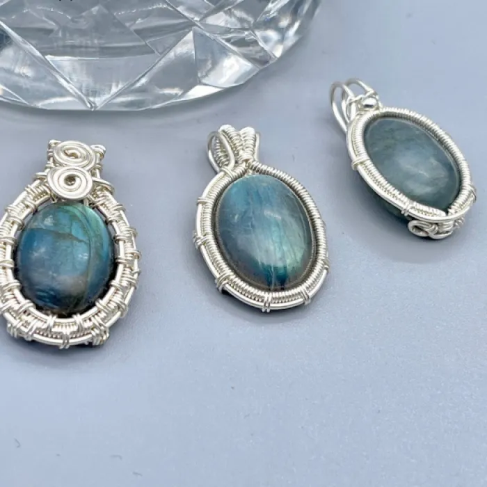 Authentic The Aurora Veil: Hand-Wound Labradorite and Platinum Coil Pendant