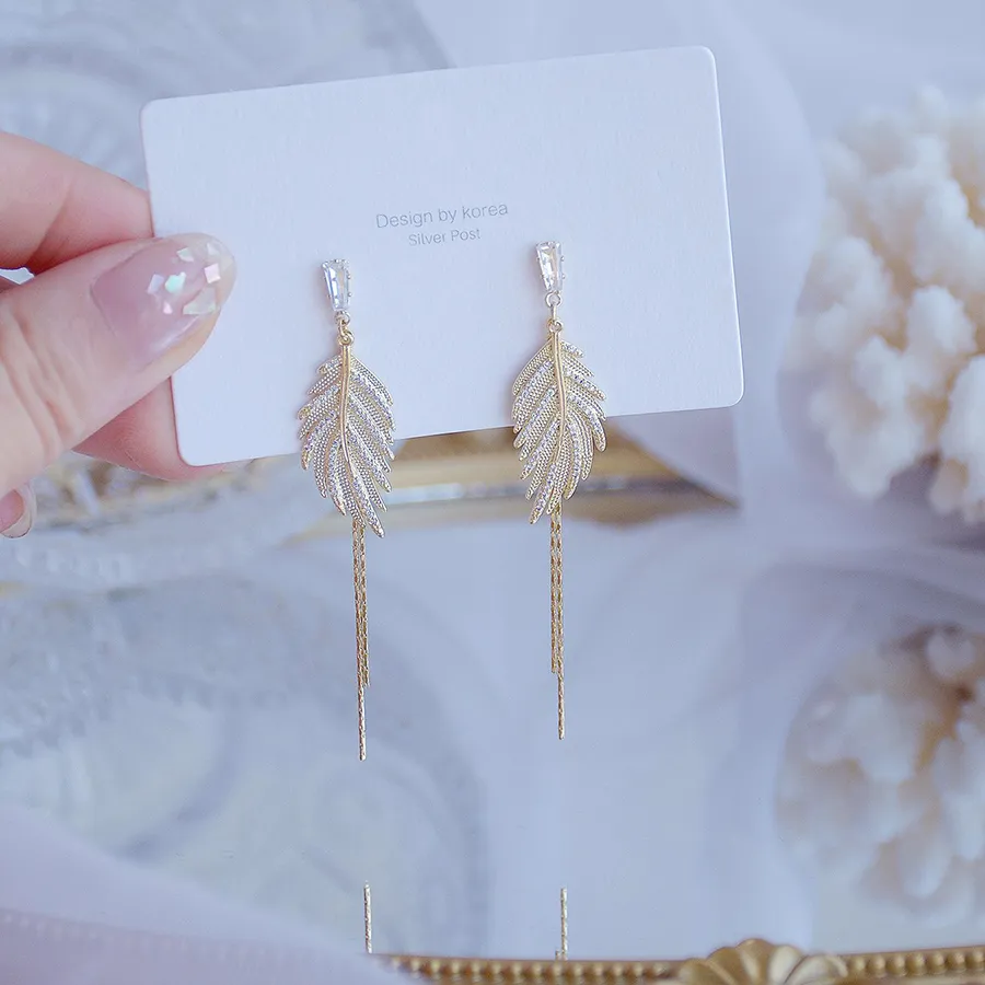 Authentic Exquisite Design Gold Leaf Tassel Stud Earring for Women 14k Plated Gold Micro Pave Zircon Earring Bohemia Jewelry Accessories