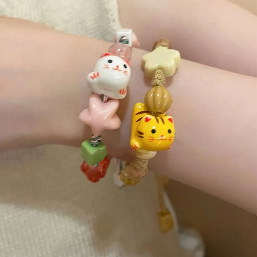 Authentic Handmade Ceramic Cat Bracelet Korean Style with Liuli Beads Maneki Neko Lucky Cat Jewelry Accessory for Cat Lovers