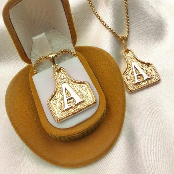 Authentic Light Luxury 26 Initial Letter Cowboy Necklace Plated True Gold Color Preserving Retro High end Jewelr