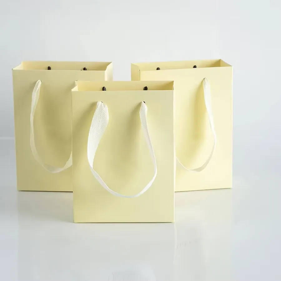 Authentic 10Pcs Portable Paper Handle Bags 12X6X16Cm Durable Shopping & Bags For Jewelry Cosmetics For And Birthday Use