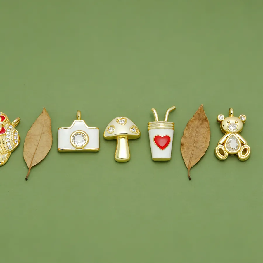 Authentic 4Pcs Pendant Cute Camera Ice Cream Cup Bear Shoe Charms Enamel Zircon for DIY Jewelry Making Bracelet Necklace Accessories