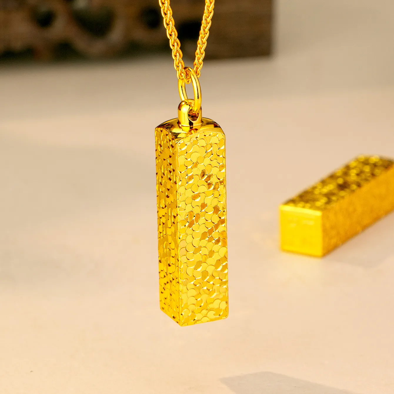 Authentic Gold store 9999 24K real gold sparkling crushed ice small gold bar pendant versatile clavicle chain for women