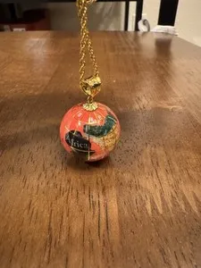 Authentic Vintage Michael Anthony Yellow Gold Plated Globe World Pendant Charm Jasper