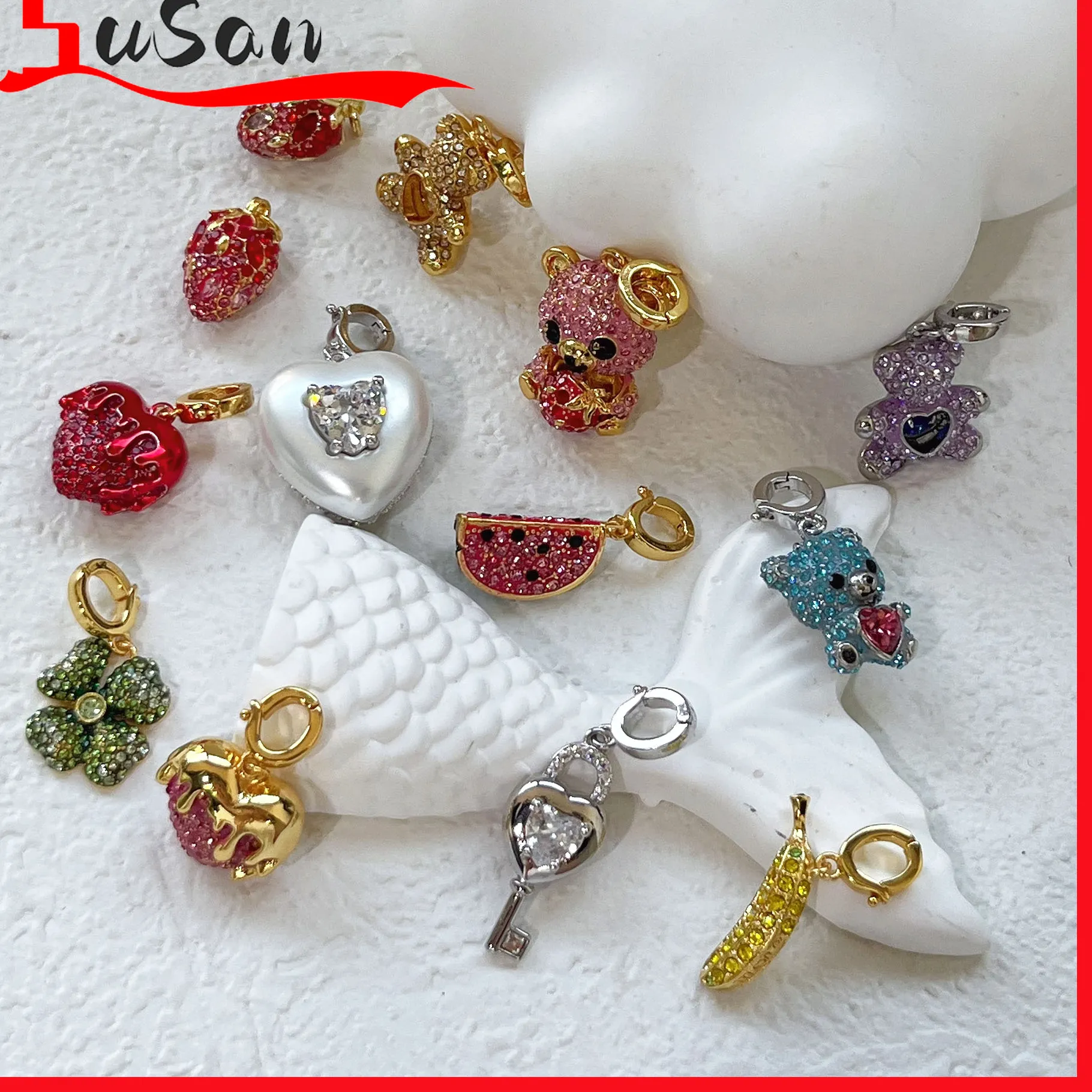 Authentic Strawberry Love Jewelry Combination Pendant Chain High Quality Shining Gold Bracelet Necklace Jewelry Parties Gifts Women