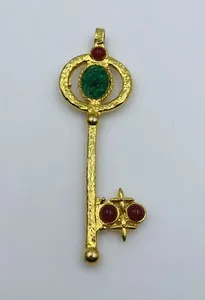 Authentic The Key of Verdant Wisdom: Vintage Gold-Plated Jade Glass Talisman