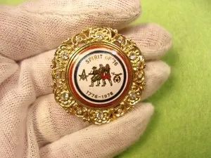 Authentic The Spirit of '76 Bicentennial Gold-Plated Talisman