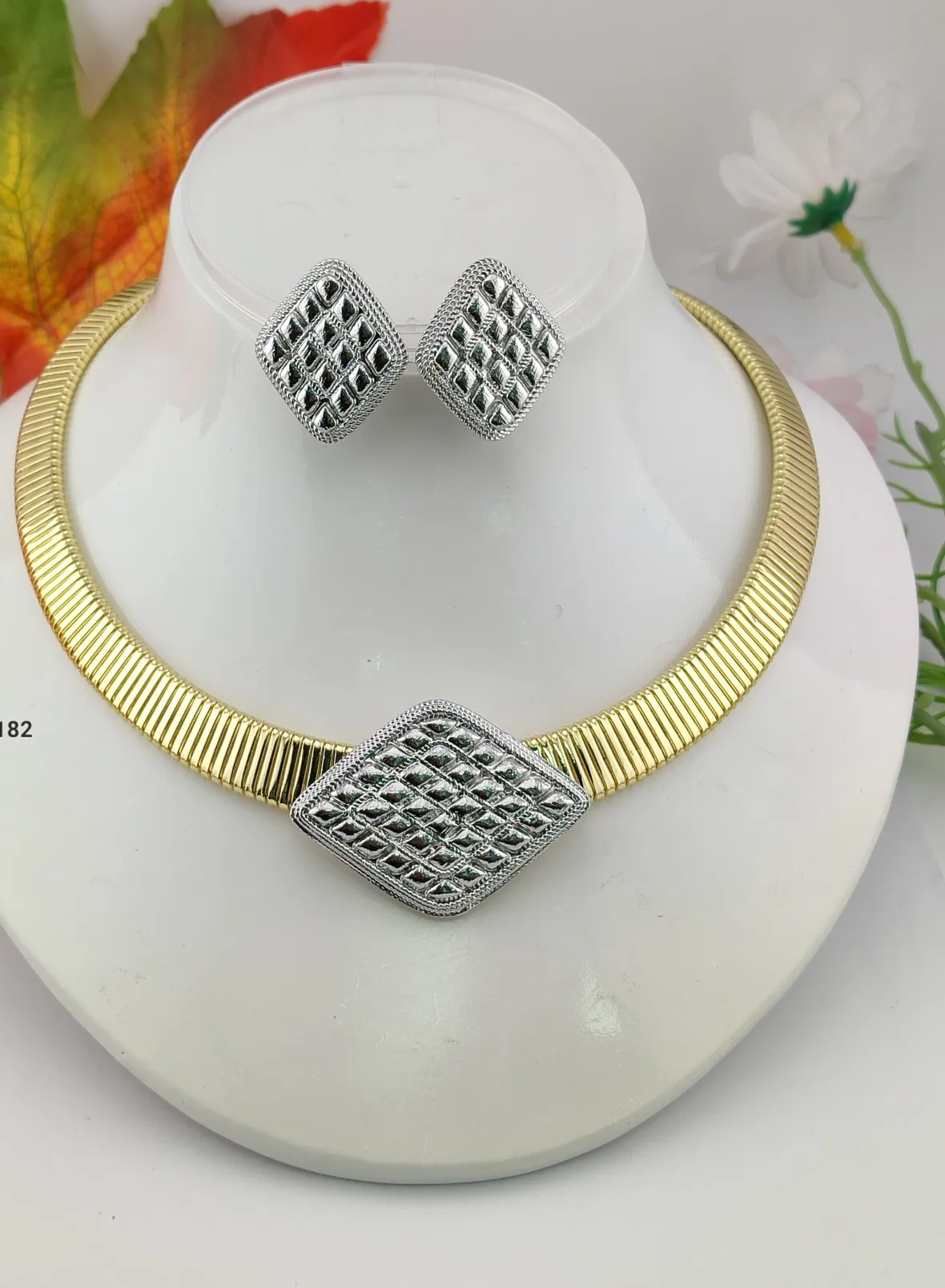 Authentic The Latest Elegant Two Tone Jewelry Stunning Llaveros Collar Pulseras Pin Pendient Tentacles Anillo 4Pc