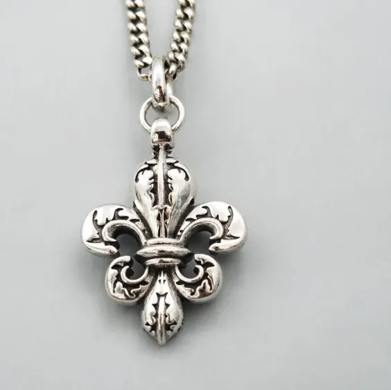 Authentic S925 sterling silver cross Scout flower pendant vintage personality, trend, hip hop rock necklace hip hop style