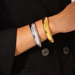 Authentic Woman 18K Gold Plated Polished Cuff Opening Bangle Bracelet Anti-tranish