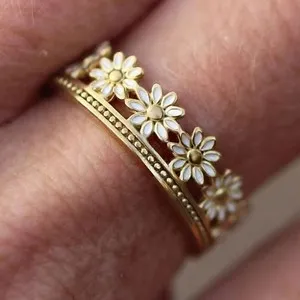 Authentic Eternal Meadow Daisy Talisman - Sun-Kissed Joy & Purity Gold Plated Band Ring
