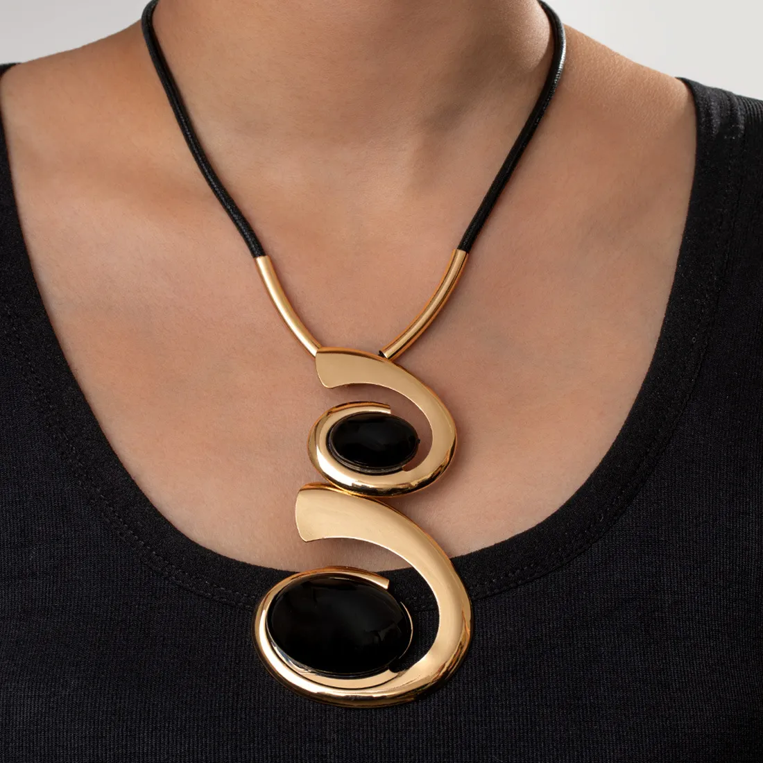 Authentic Exaggerated Design Irregular Love Spiral Geometric Large Pendant Women Necklace