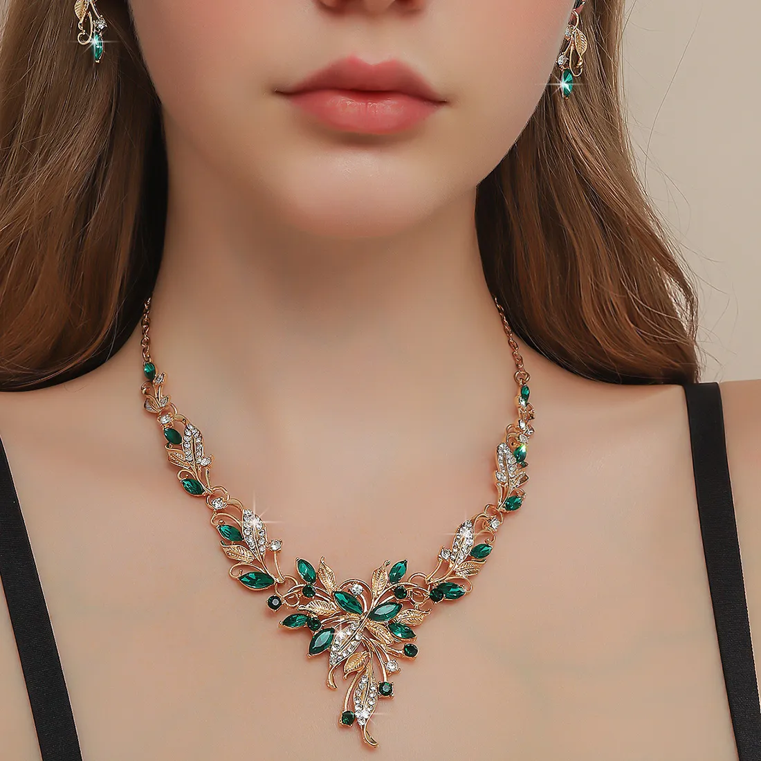 Authentic Victoria Estate Emerald Necklace Earrings 2-piece Set with Secret Set of Colored Diamonds Palace Ball Noble Ladies Jewelry