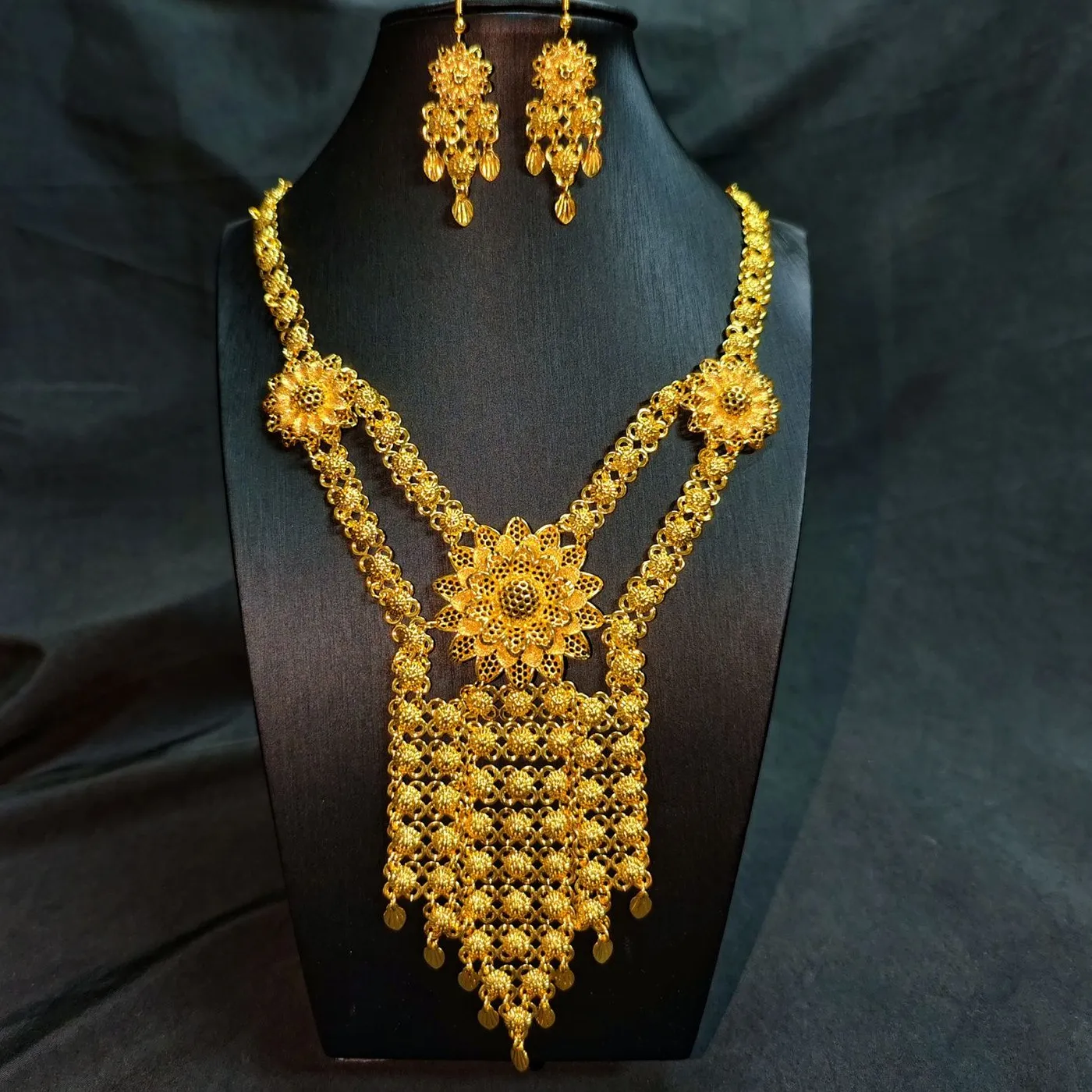 Authentic Dubai Women's 24K Gold Plated Necklace Earrings Exquisite Engagement Party Jewelry Set for Lovers DD11049