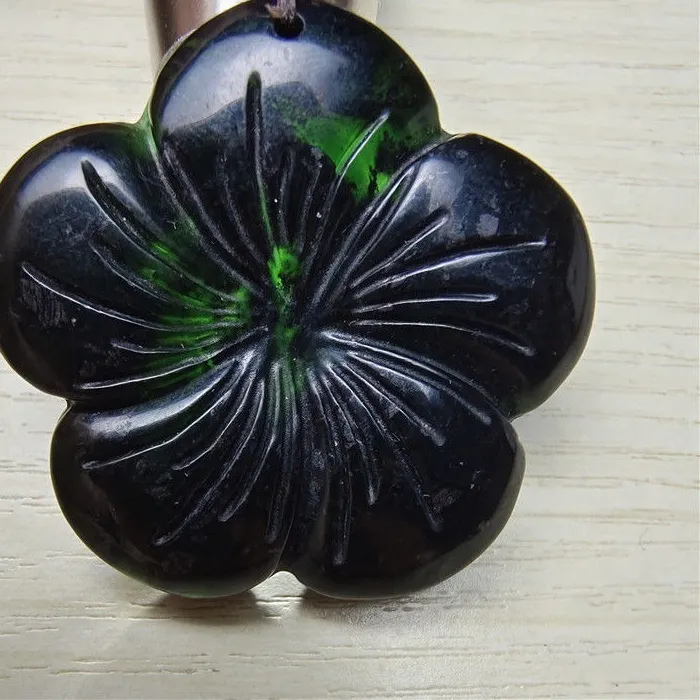 Authentic Medicine King Stone Pendant Dark Green Jade Flower Necklace Ethnic Style