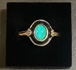 Authentic Elegant Gold-Plated Mood Ring | Black Enamel & Oval Glass Stone Size 8.5