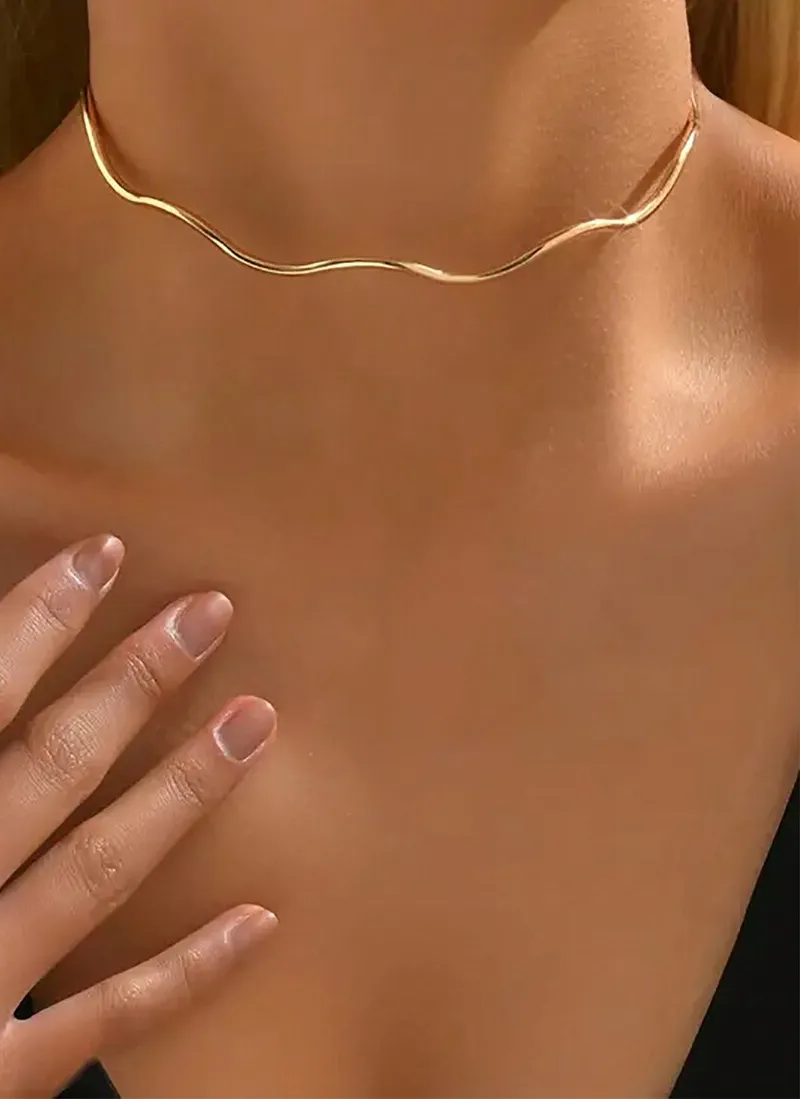 Authentic 1pc Women Elegant Minimalist Choker Necklace, Iron Geometric Wavy Pattern Neck Ring, Perfect For Banquet, Party, Holiday And Dai
