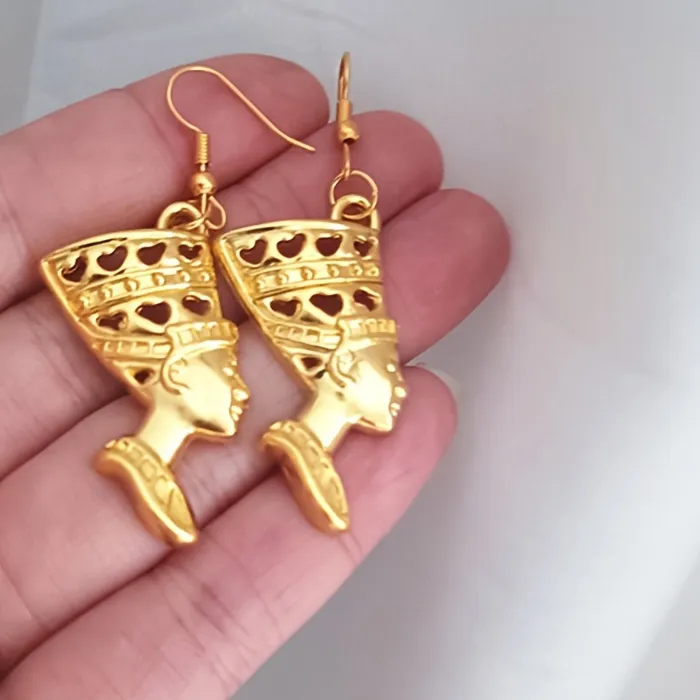 Authentic Golden Egyptian Queen Nefertiti Portrait Earrings Jewelry Egyptian retro Aesthetic drop earrings
