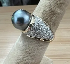 Authentic Joan Rivers Faux Grey Pearl Crystal Pave Gold Plated Cocktail Ring Sz 7