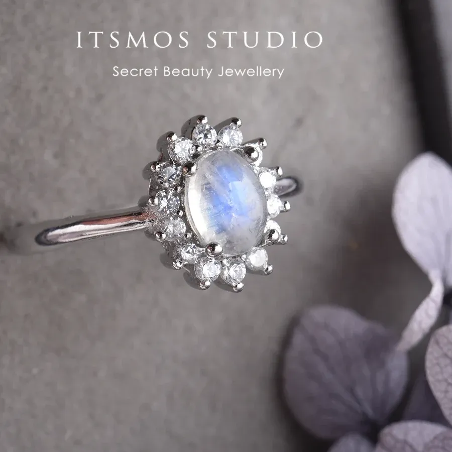 Authentic ITSMOS Moonstone Rings Luxury Natural Gemstone Pave CZ Band Jewelry Classic Blue Bright Oval for Womens Lover Rings