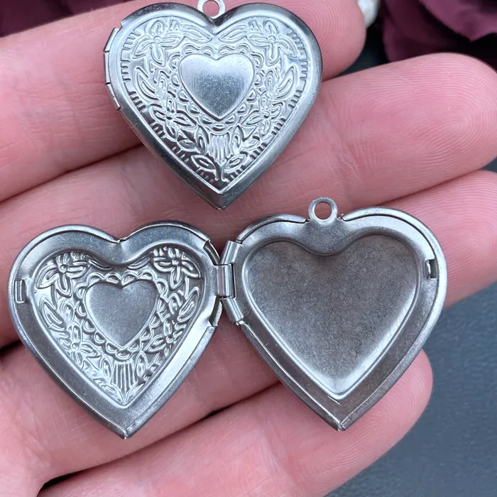 Authentic The Sacred Heart Reliquary: A Vessel for Eternal Memories