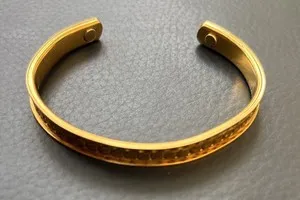 Authentic 24K Gold Plated Healing Magnet Cuff Bracelet M Size