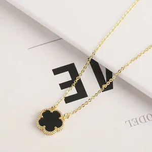 Authentic The Quintessence Clover: 14k Gold-Plated Five-Leaf Black Blossom