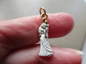 Authentic VINTAGE GOLD PLATED ENAMEL RELIGIOUS SAINT CHRISTOPHER FIGURE FOB CHARM PENDANT