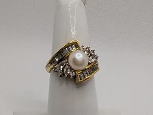 Authentic Gold plated Sterling Silver Cultured Pearl /lab-created White Sapphire ring 6.75