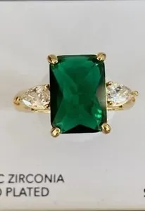 Authentic NIB EMERALD GREEN GOLD PLATED CUBIC ZIRCONIA RING Size 6 FOR ANY SPECIAL 🎁