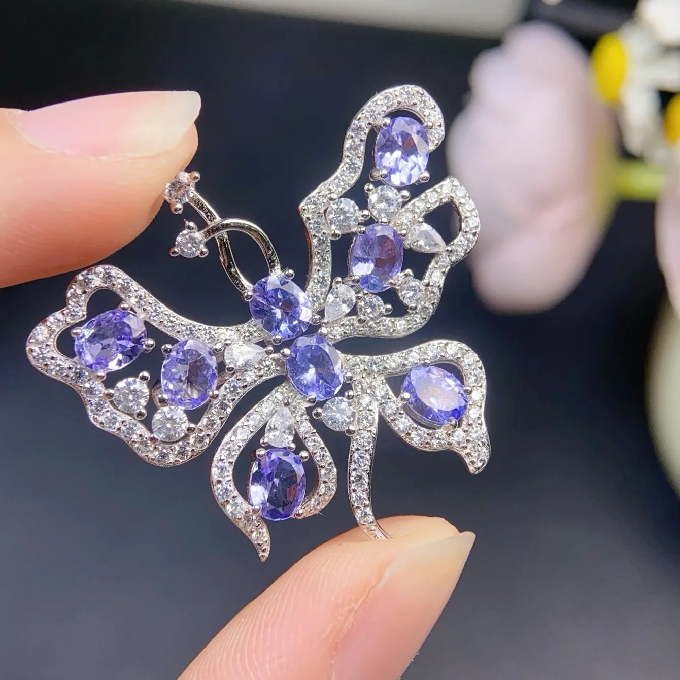 Authentic Pure Silver Inlaid Natural Tanzanite Brooch Pendant Butterfly S925 Silver Heavy Inlaid Main Stone 4*5mm Super Beautiful