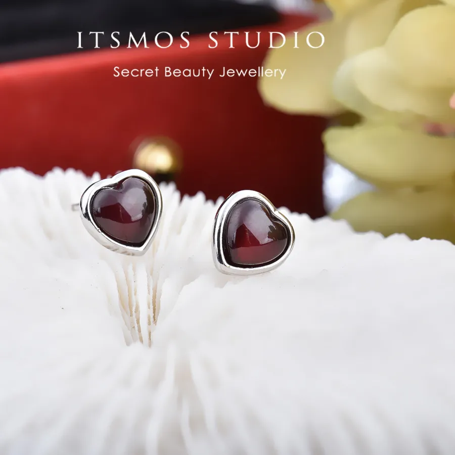 Authentic ITSMOS Natural Garnet Studs Earring Red Heart Gemstone Lovely Silver Post Earrings for Women Christmas Elegant Jewelry