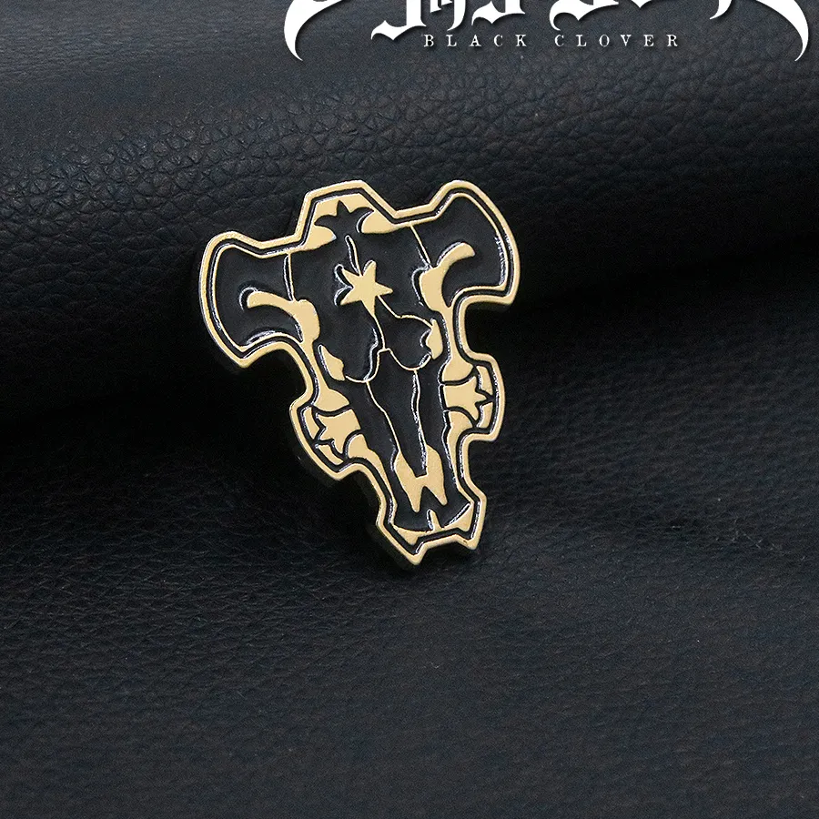 Authentic Anime Black Clover Enamel Pins Brooch Asta Black Bull Metal Badge Brooch for Women Men Lapel Pin Jewelry